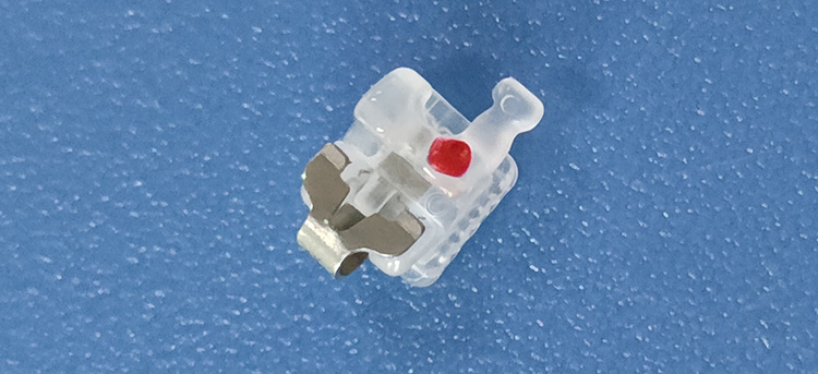 OR205   Interactive Self-Ligating Ceramic Bracket